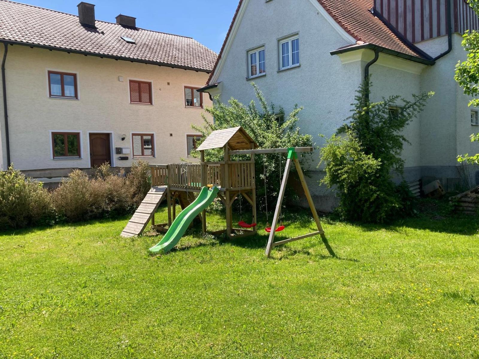Ruhige Ferienwohnung Inklusive Garten Souterrain - Neu Renoviert Lachen Eksteriør billede
